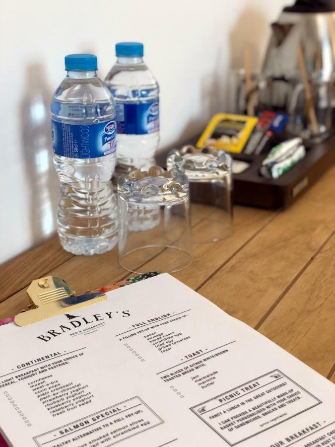 Bradley'S Bed & Breakfast 斯特拉班 外观 照片